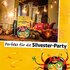 Neujahrstee Verpackung auf gedecktem Tisch, Text: "Perfekt für die Silvester-Party"